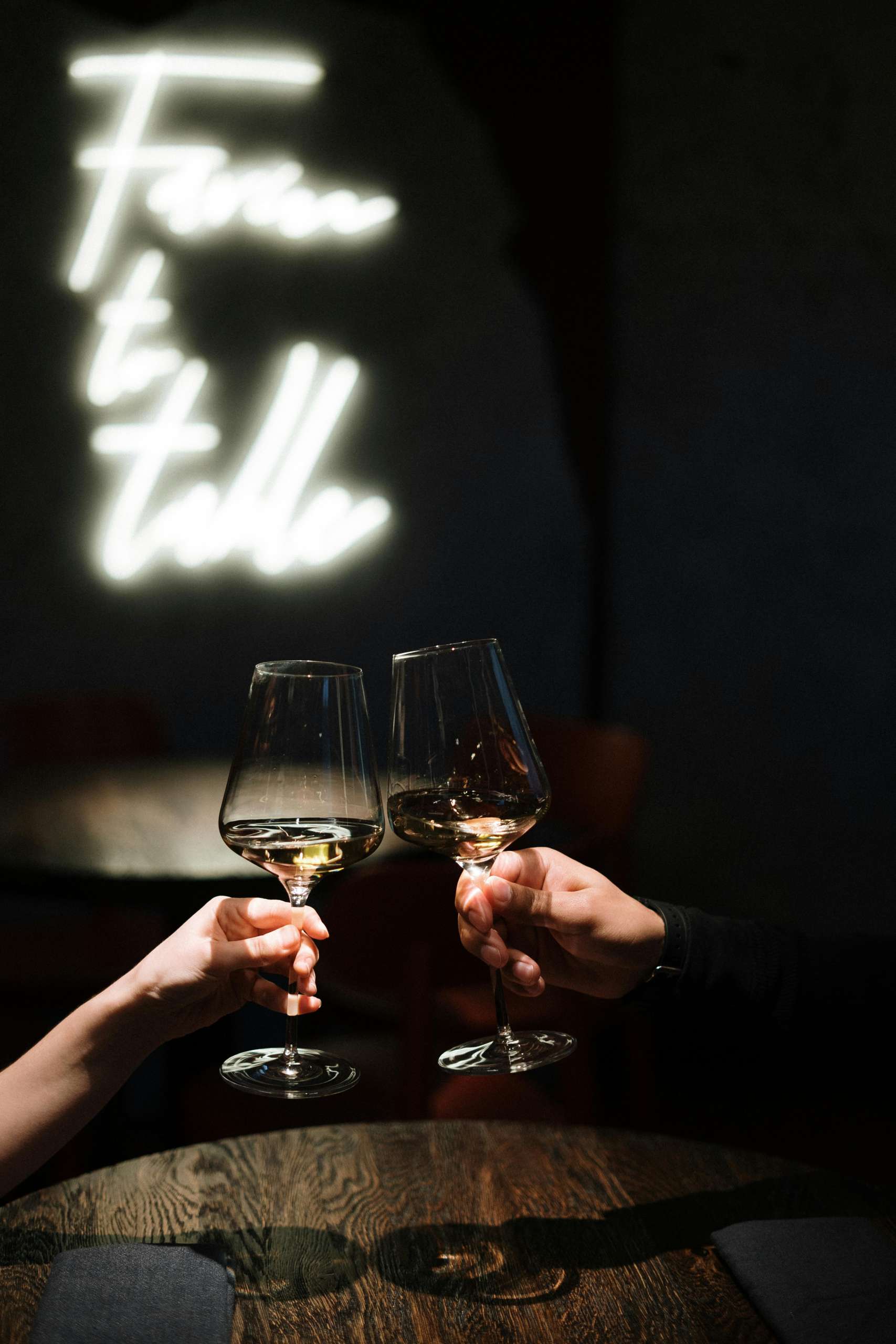 How to Read a Wine Label Like a Professional