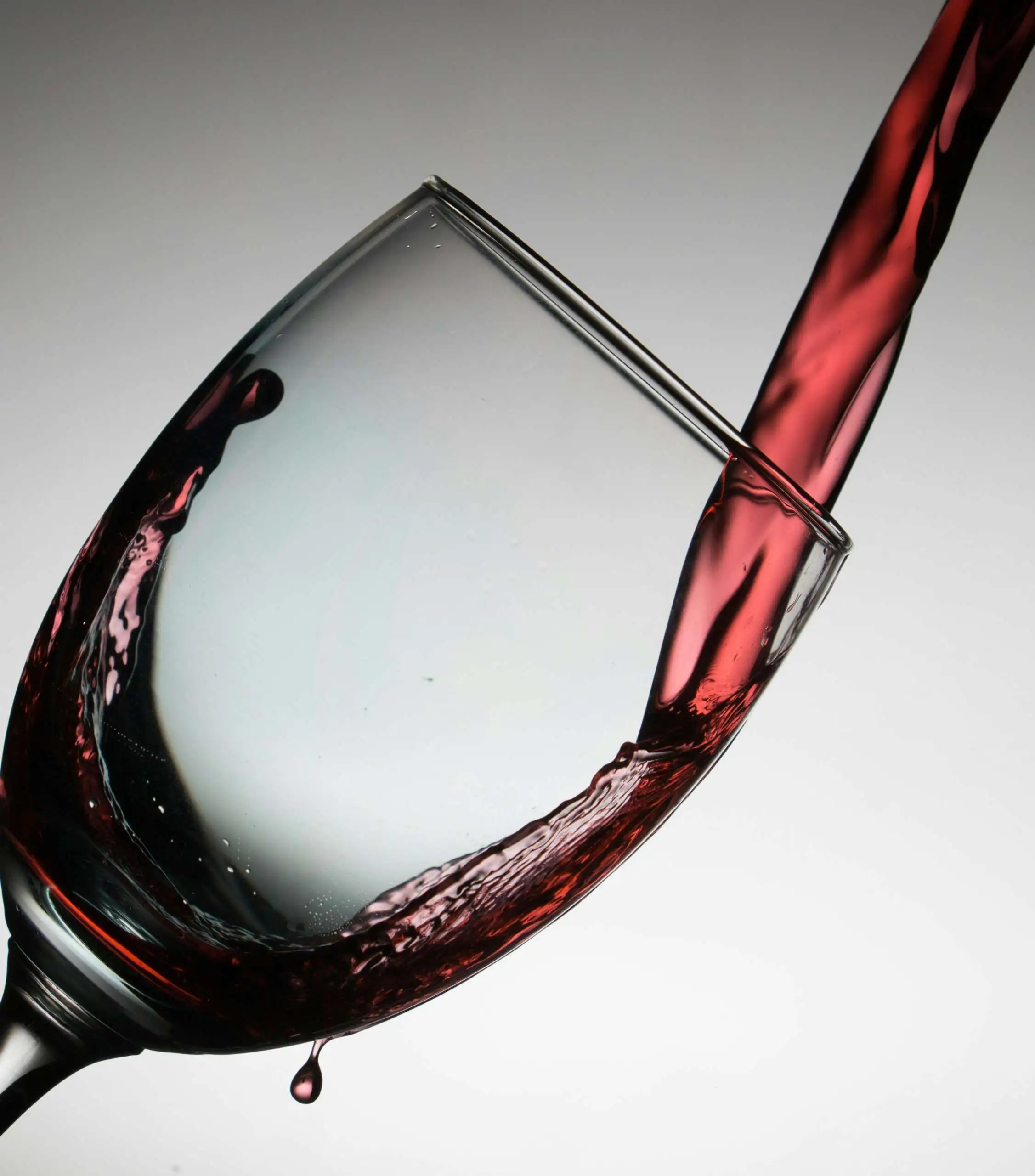 Famous Wine Regions Around the World Explained Simply